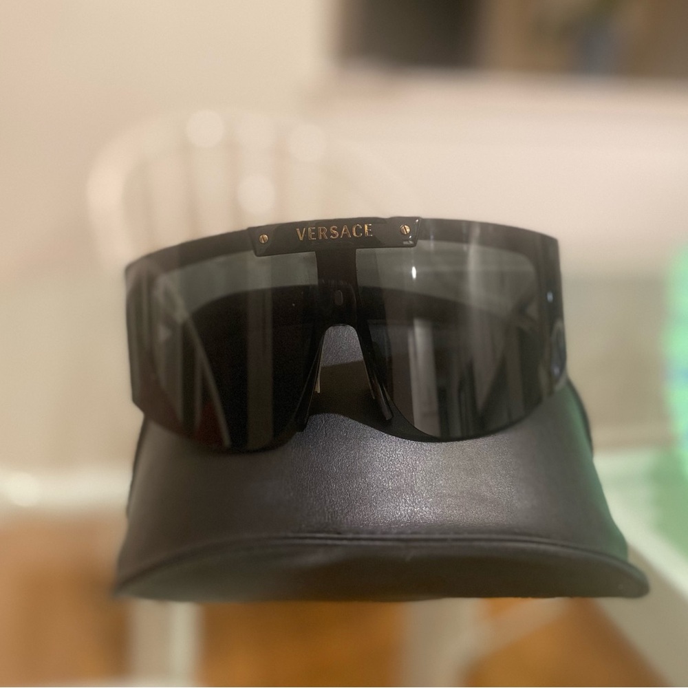 Authentic Versace Medusa Icon Icon Shield Sunglasses; 3 Interchangeable Lenses